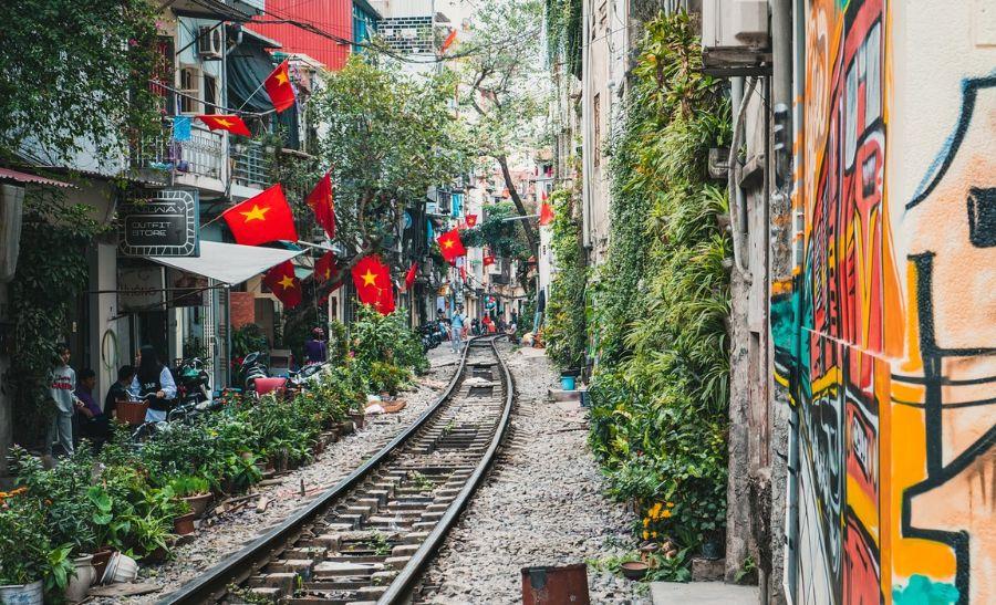 Hanoi Walking Tour: Explore the City on the Best Routes