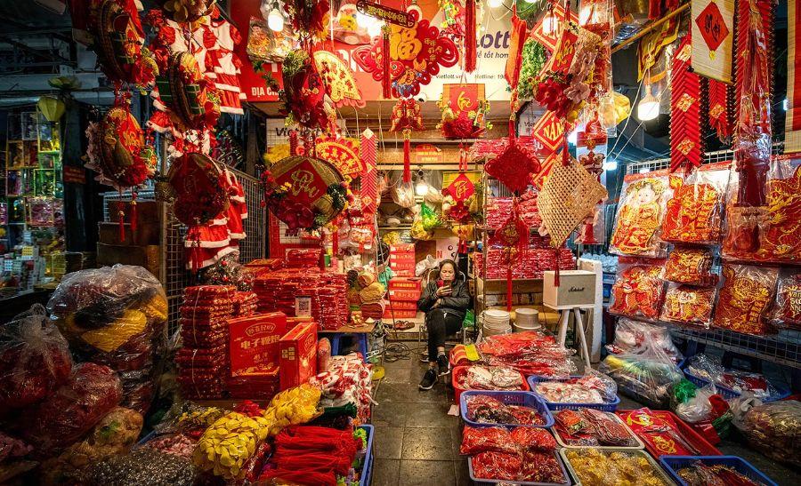 Top 8 Hanoi Night Markets to Experience the City After Dark